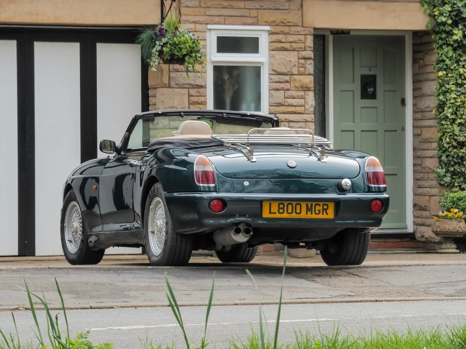 1994 MG RV8 - Image 15 of 30