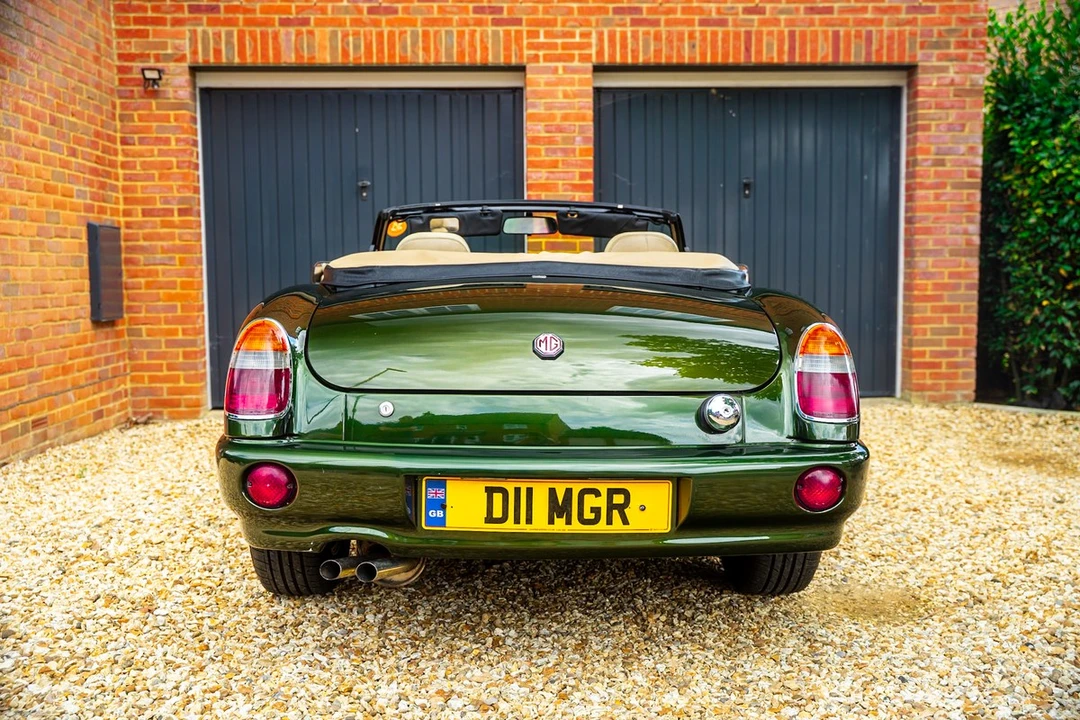 1994 MG RV8 - Image 25 of 30