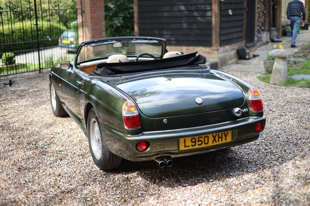 1994 MG RV8 - Image 8 of 30