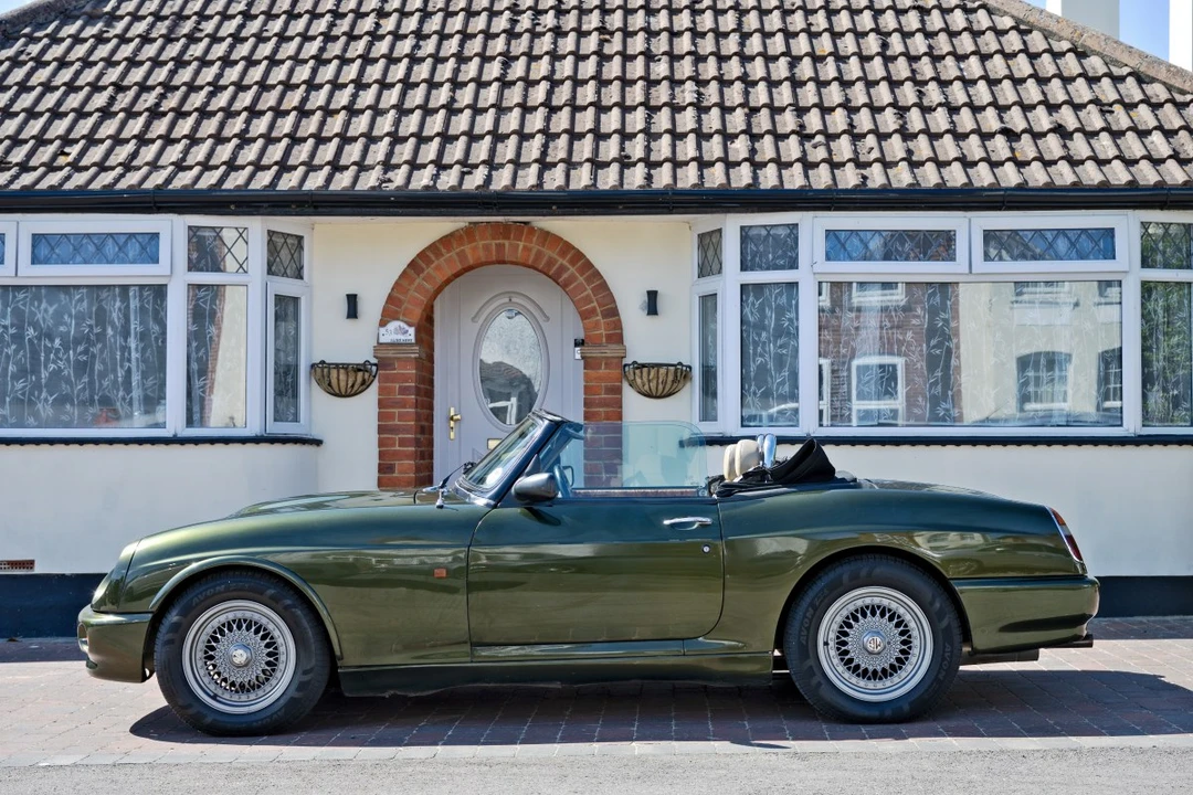 1994 MG RV8 - Image 3 of 30