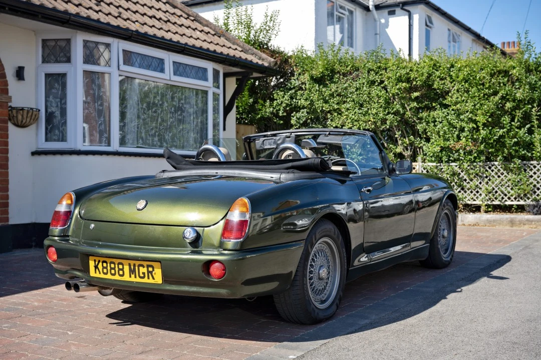 1994 MG RV8 - Image 6 of 30