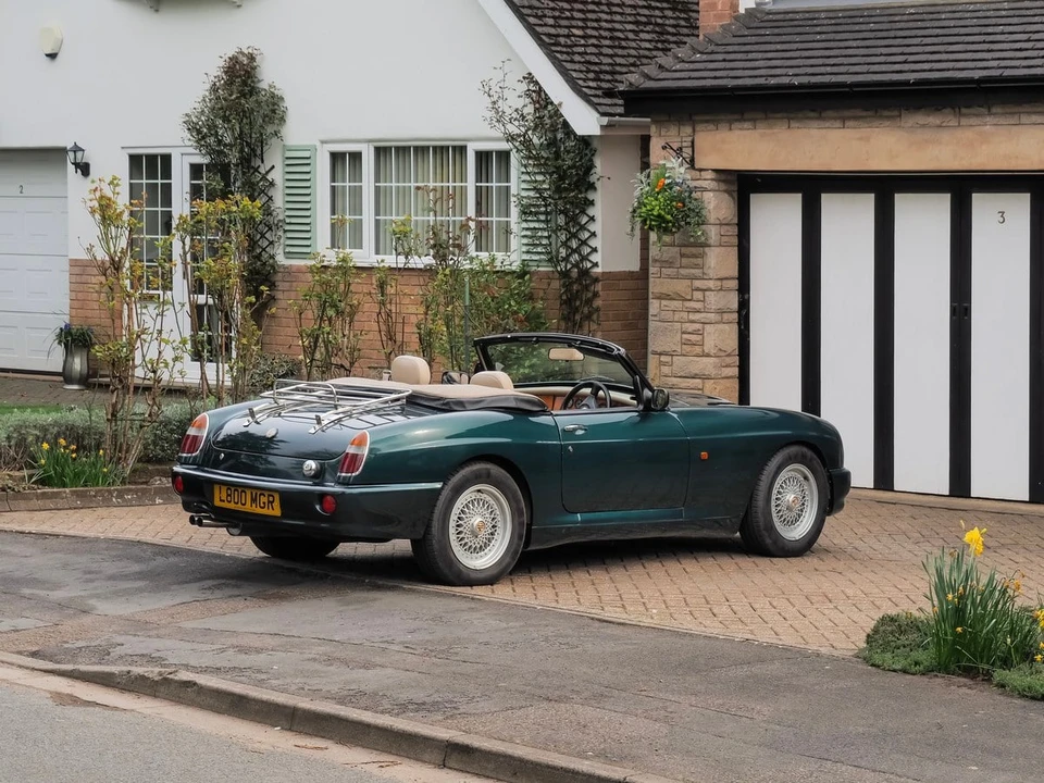 1994 MG RV8 - Image 11 of 30