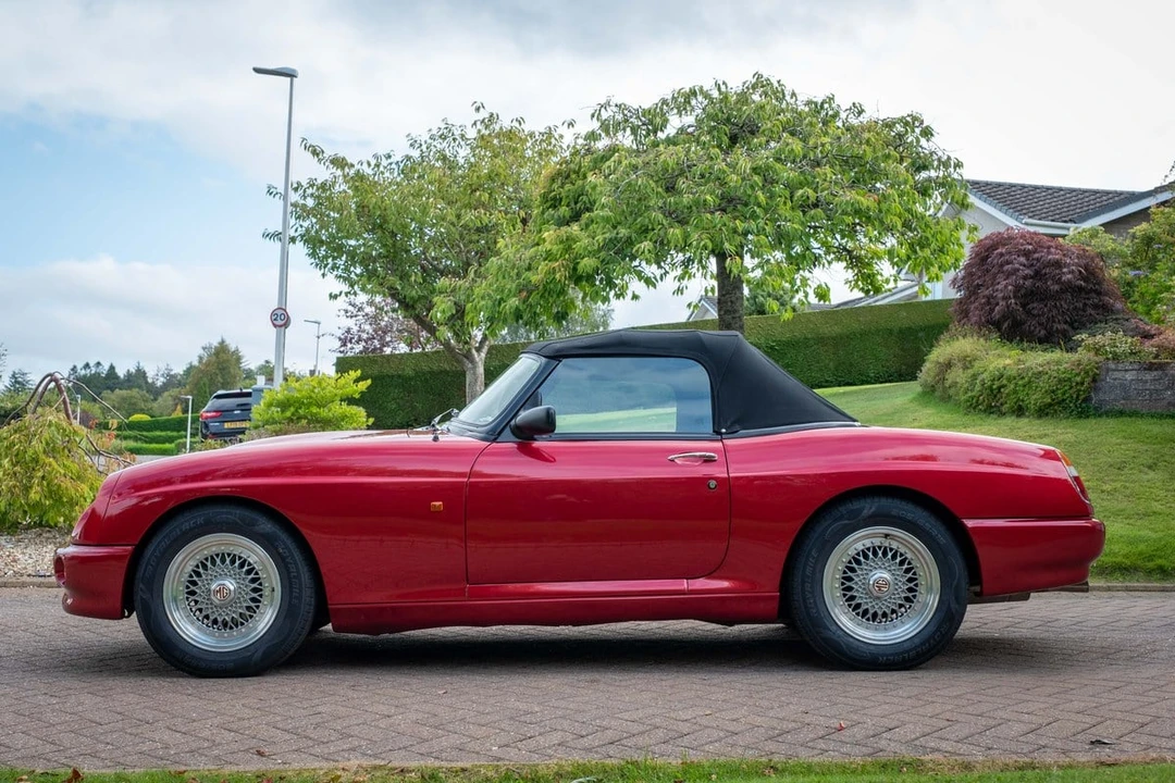 1994 MG RV8 - Image 27 of 30