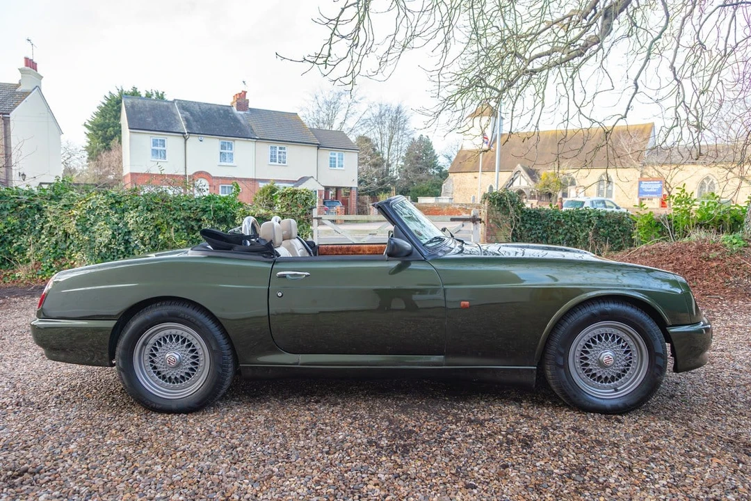 1994 MG RV8 - Image 9 of 30