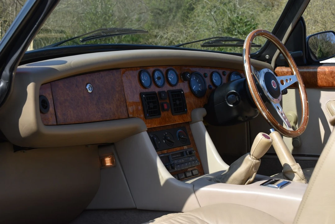 1994 MG RV8 - Image 23 of 30