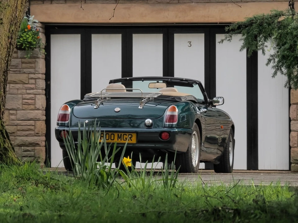 1994 MG RV8 - Image 13 of 30