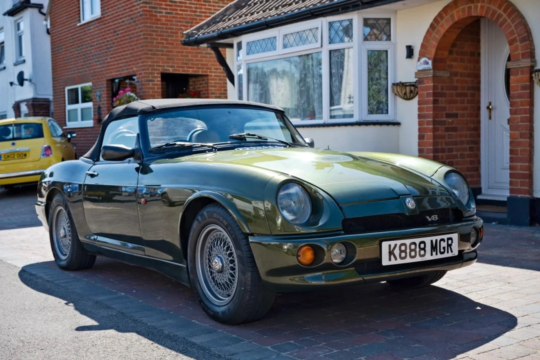 1994 MG RV8 - Image 13 of 30