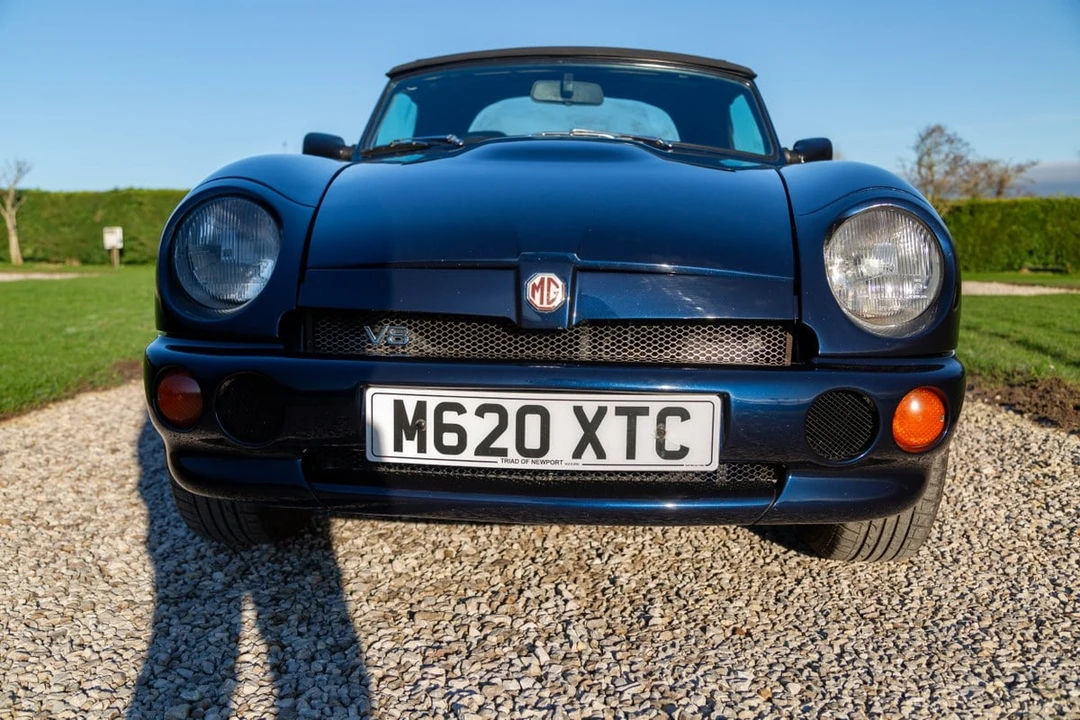 1994 MG RV8 - Image 16 of 30