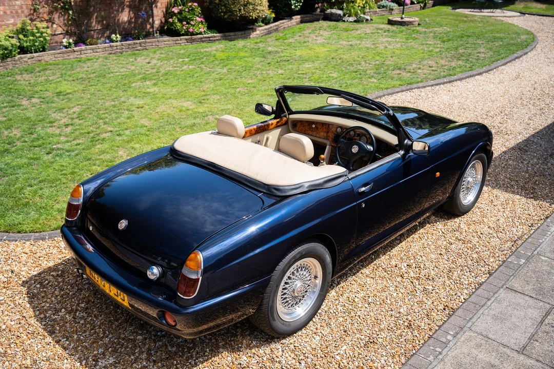 1998 MG RV8 - Image 11 of 30