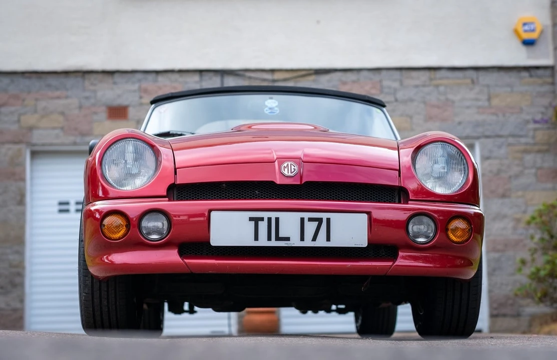 1994 MG RV8 - Image 16 of 30
