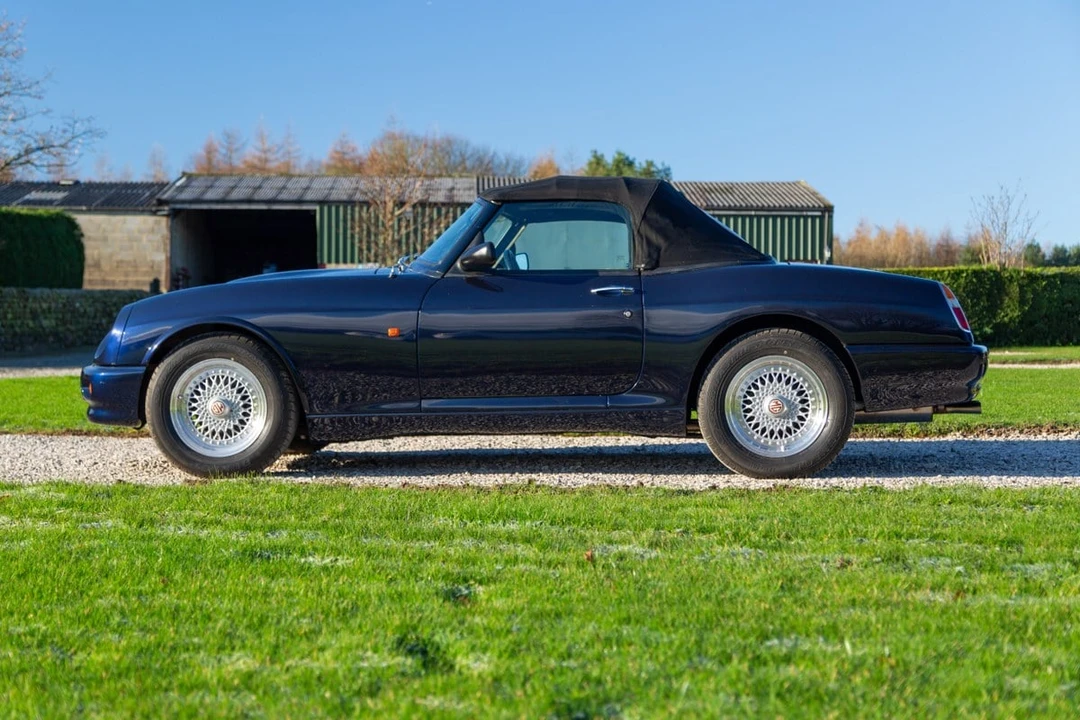 1994 MG RV8 - Image 12 of 30