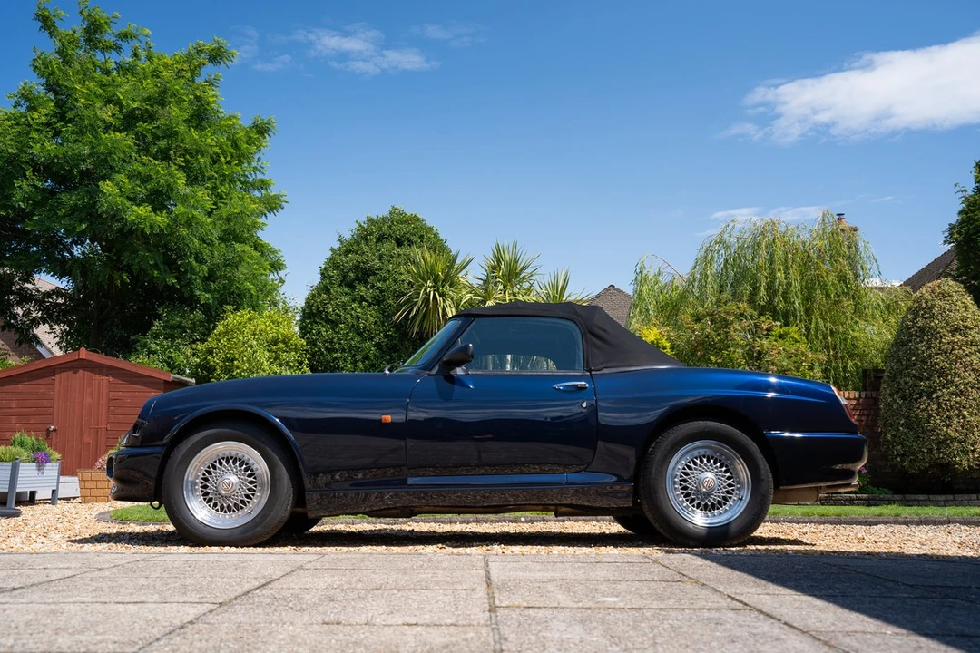 1998 MG RV8 - Image 16 of 30