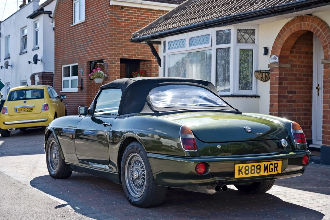 1994 MG RV8 - Image 18 of 30