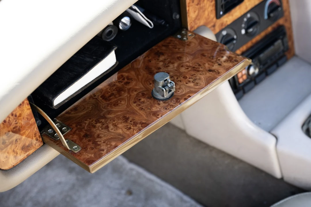 1994 MG RV8 - Image 27 of 30