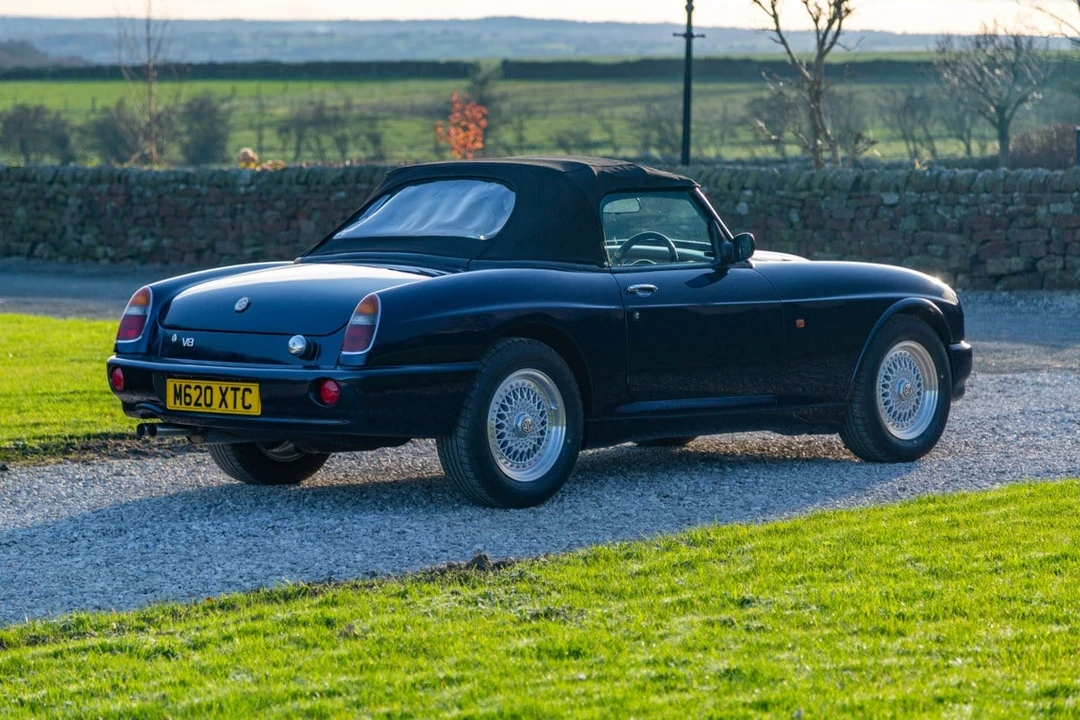 1994 MG RV8 - Image 13 of 30