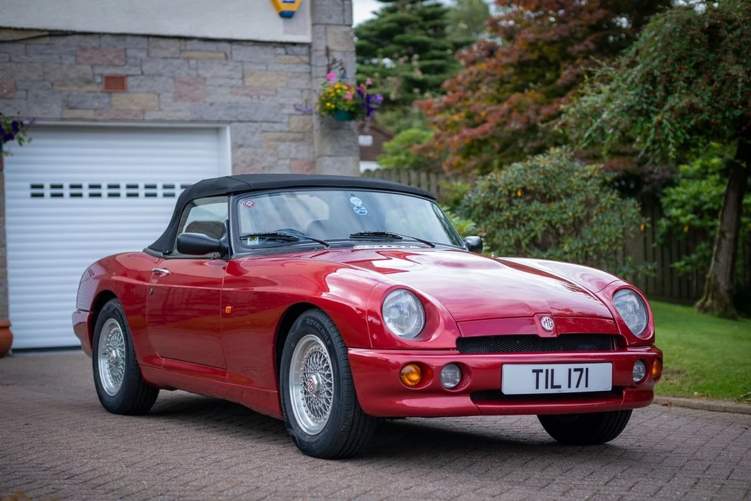 1994 MG RV8 - Image 13 of 30
