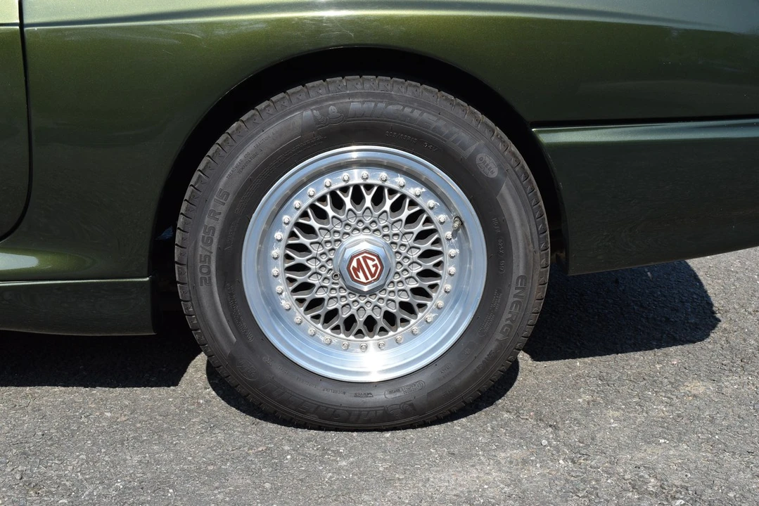 1994 MG RV8 - Image 15 of 30