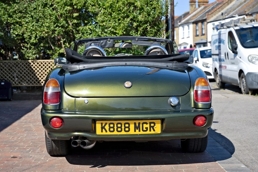 1994 MG RV8 - Image 7 of 30