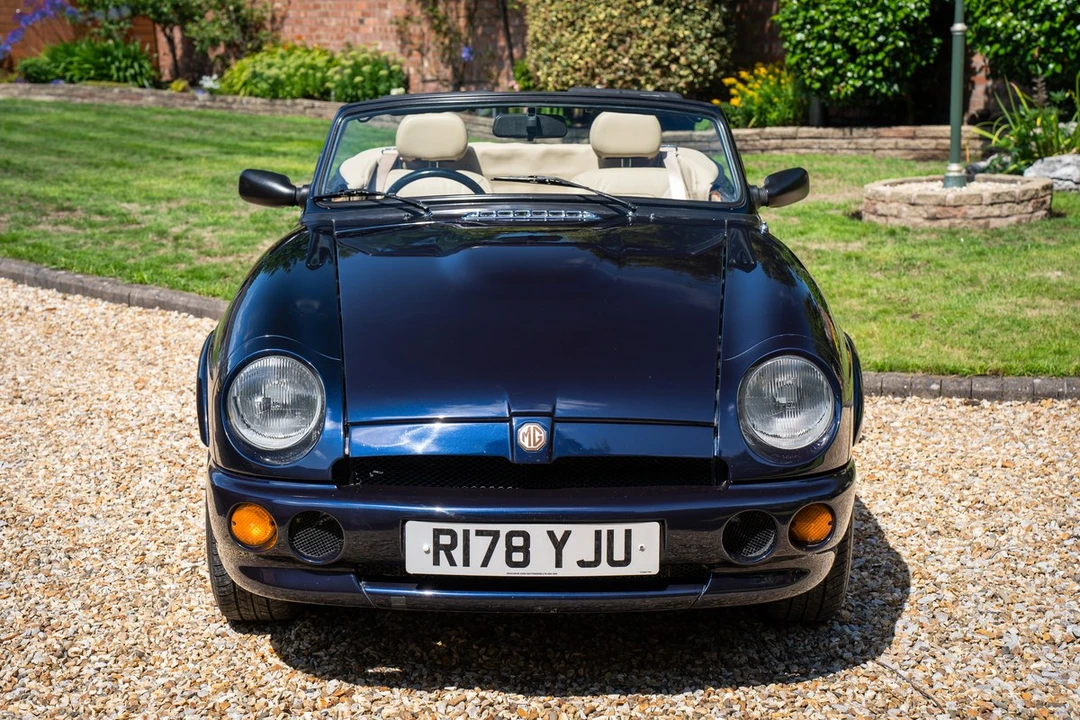 1998 MG RV8 - Image 6 of 30