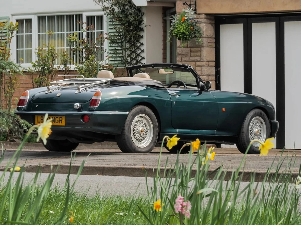 1994 MG RV8 - Image 10 of 30