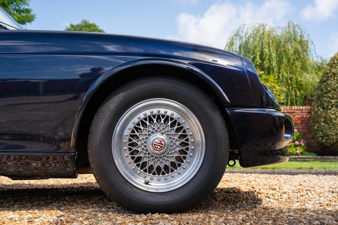1998 MG RV8 - Image 21 of 30