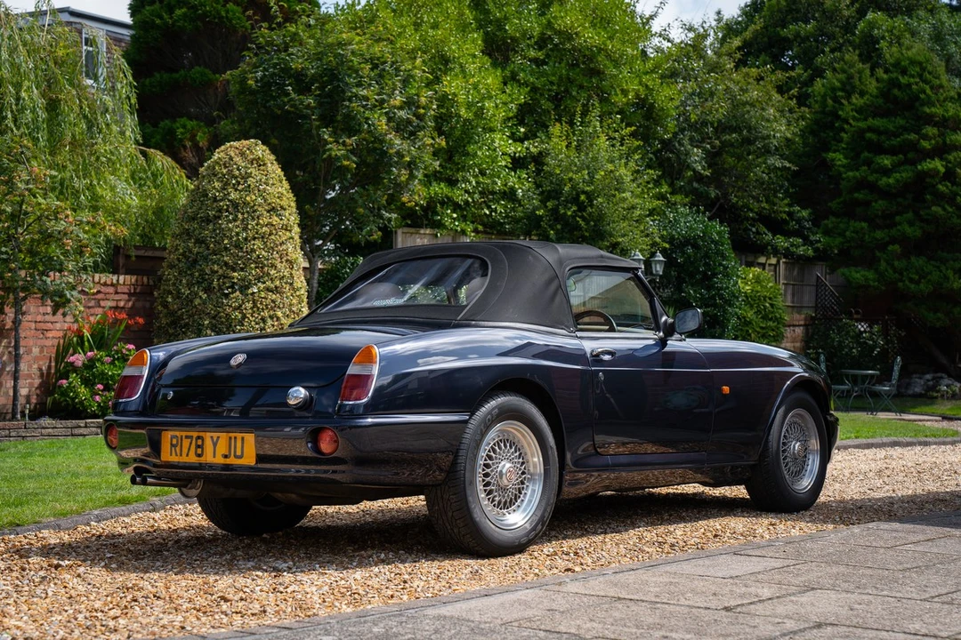 1998 MG RV8 - Image 18 of 30