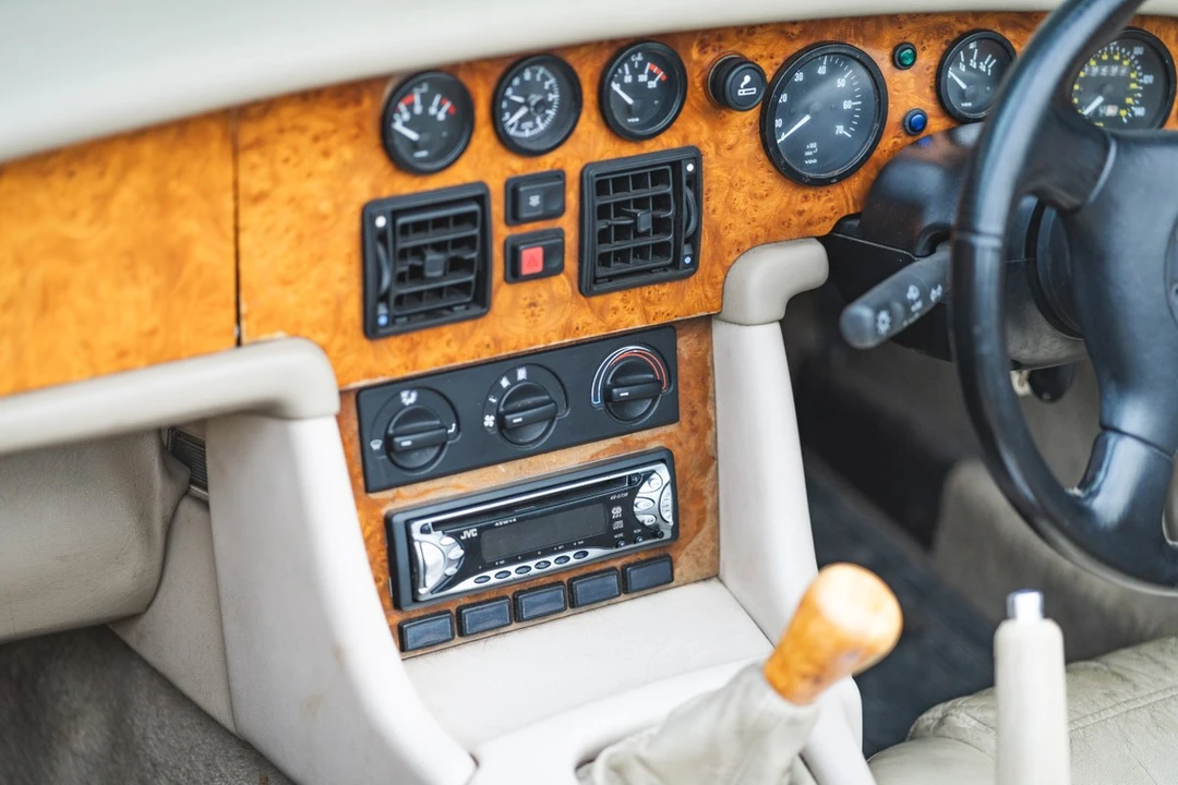 1994 MG RV8 - Image 29 of 30