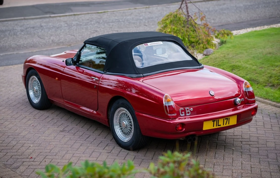 1994 MG RV8 - Image 23 of 30