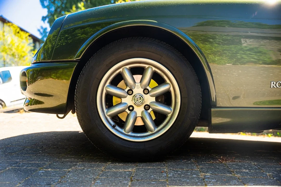 1994 MG RV8 - Image 13 of 31