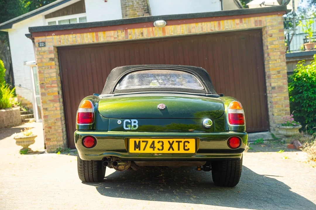 1994 MG RV8 - Image 17 of 31