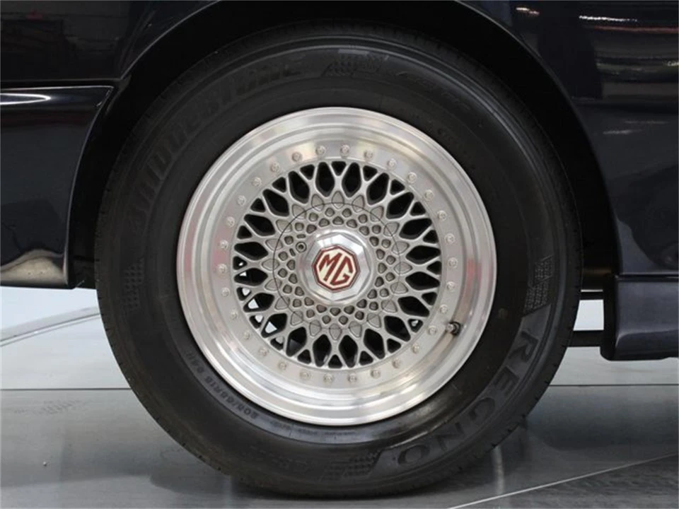1994 MG RV8 - Image 24 of 31