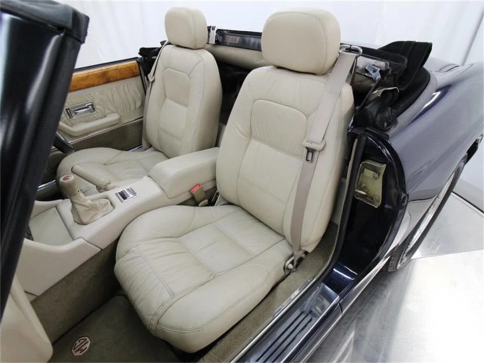1994 MG RV8 - Image 16 of 31