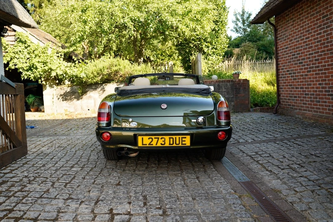 1994 MG RV8 - Image 15 of 31
