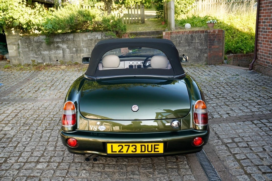 1994 MG RV8 - Image 18 of 31