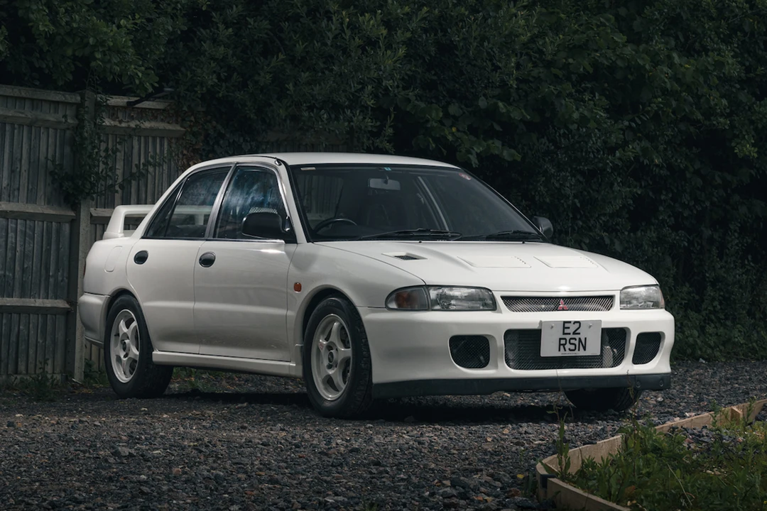 1994 Mitsubishi Lancer Evolution II 5th Gen - Image 2 of 31