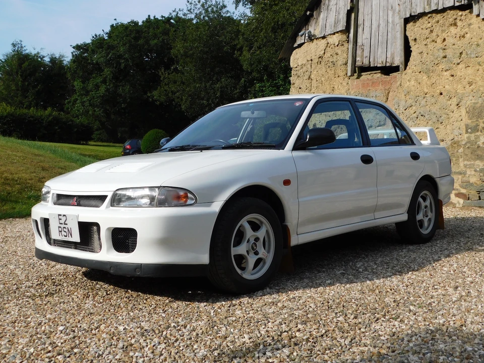 1994 Mitsubishi Lancer Evolution II 5th Gen - Image 12 of 31