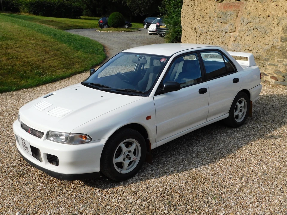 1994 Mitsubishi Lancer Evolution II 5th Gen - Image 22 of 31