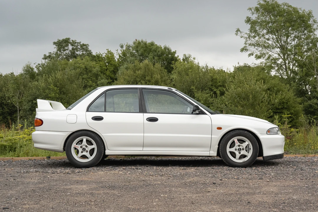 1994 Mitsubishi Lancer Evolution II 5th Gen - Image 10 of 31