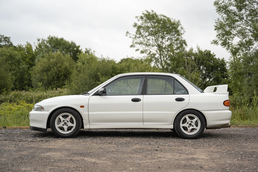 1994 Mitsubishi Lancer Evolution II 5th Gen - Image 5 of 31
