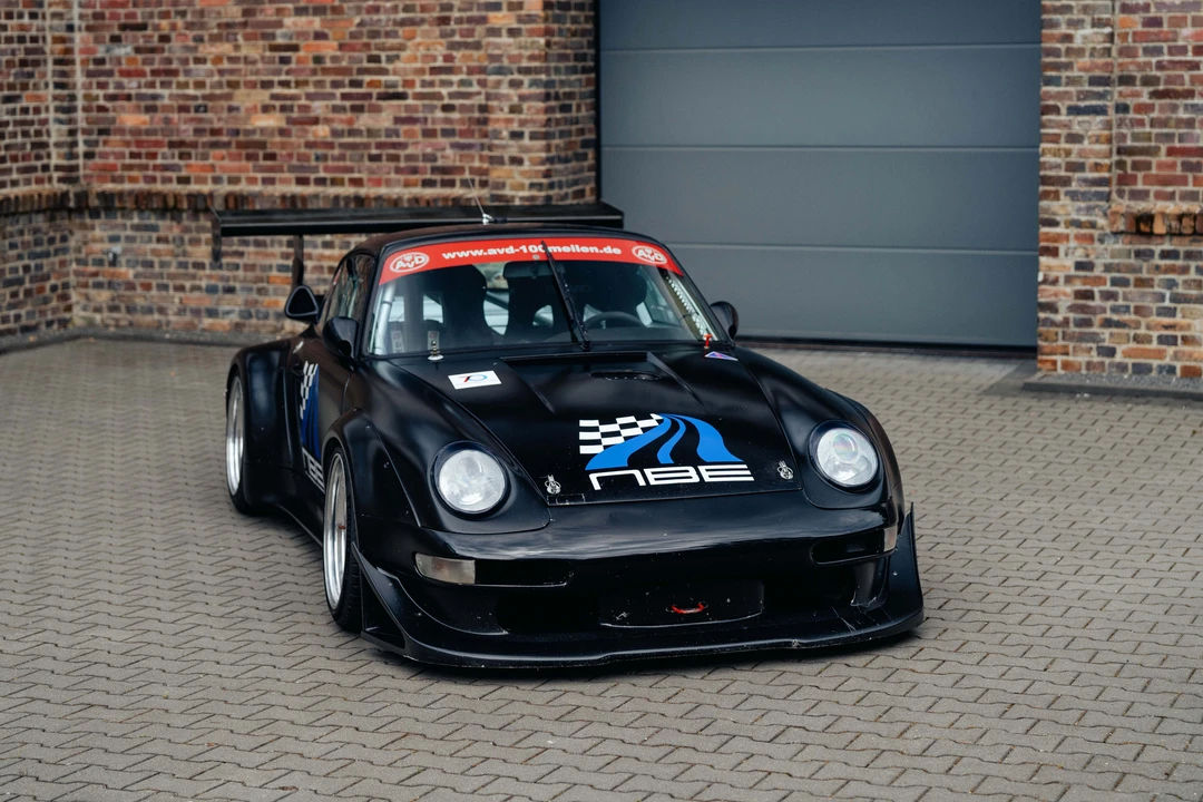 1994 Porsche 964 Turbo - Image 11 of 31