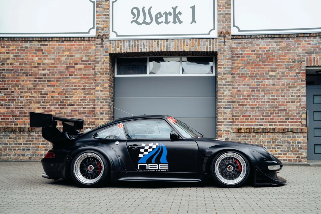 1994 Porsche 964 Turbo - Image 23 of 31