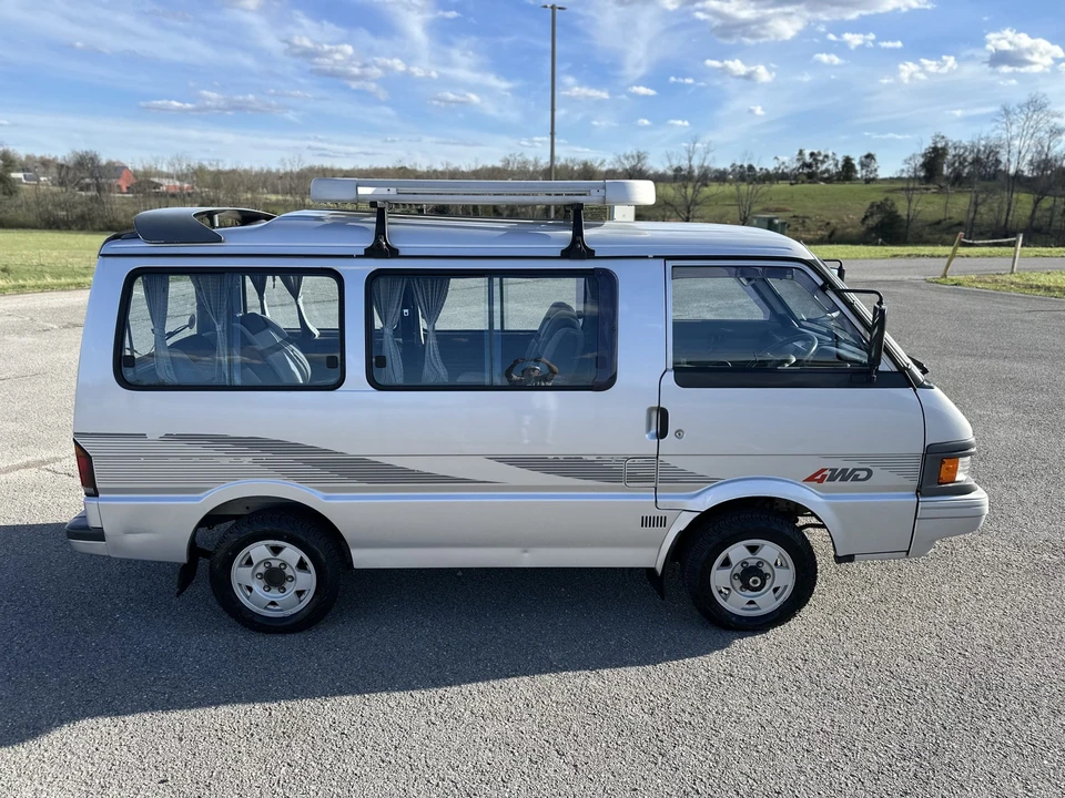 1994 Mazda Bongo 3rd Gen - Image 16 of 31