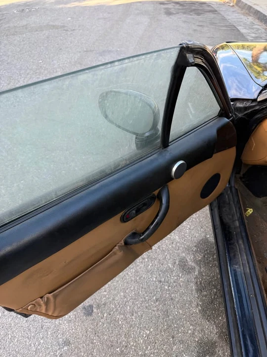 1994 Mazda NA MX-5 Miata - Image 10 of 12