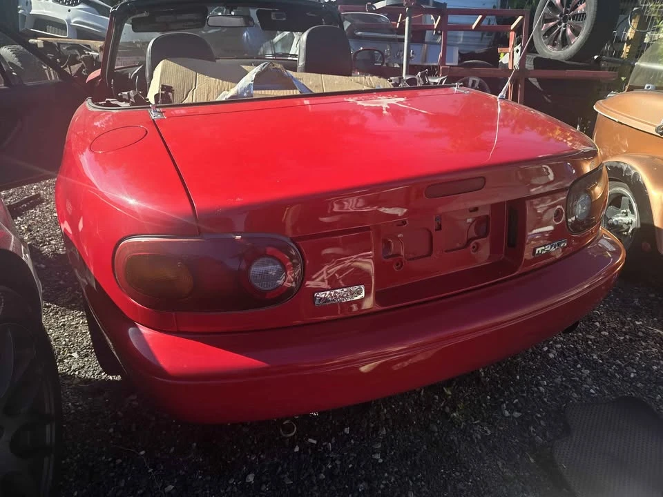 1994 Mazda NA MX-5 Miata - Image 3 of 10
