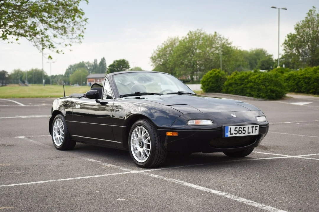 1994 Mazda NA MX-5 Miata - Image 2 of 30