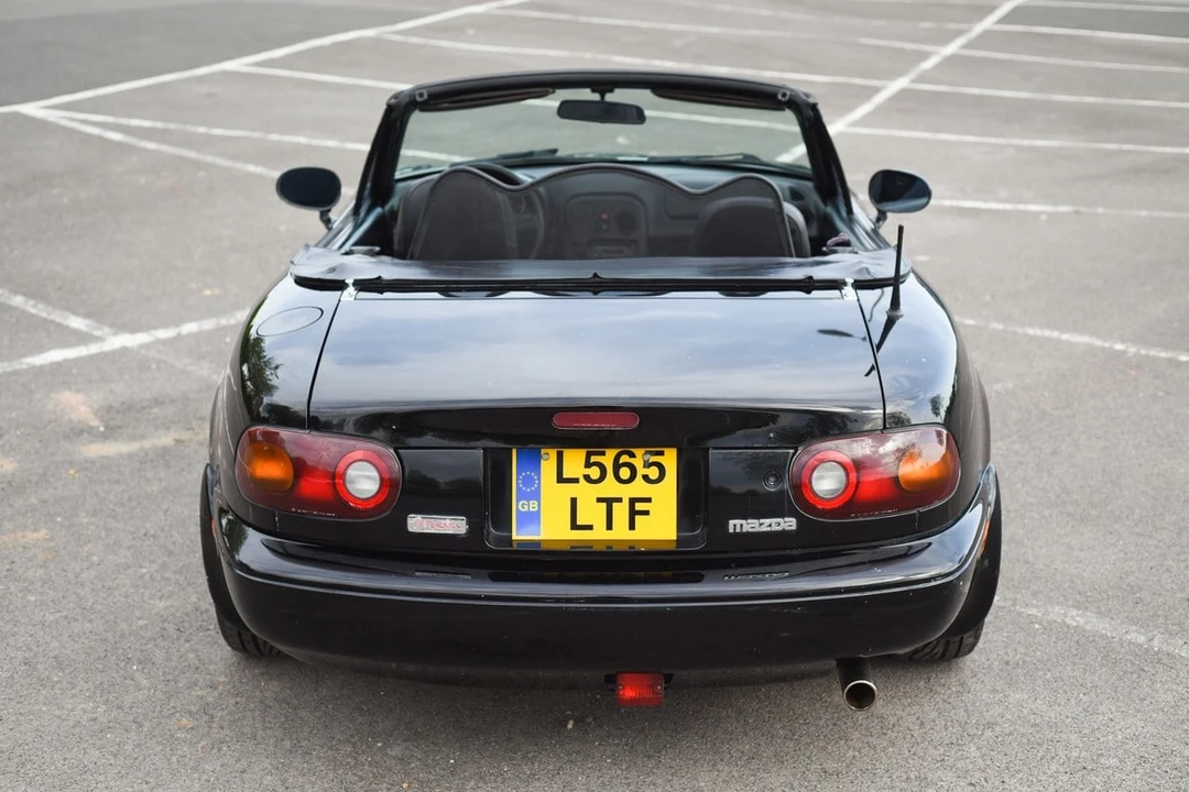1994 Mazda NA MX-5 Miata - Image 17 of 30