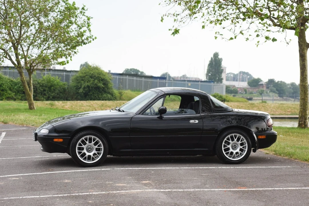 1994 Mazda NA MX-5 Miata - Image 22 of 30
