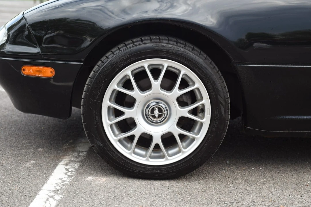 1994 Mazda NA MX-5 Miata - Image 25 of 30