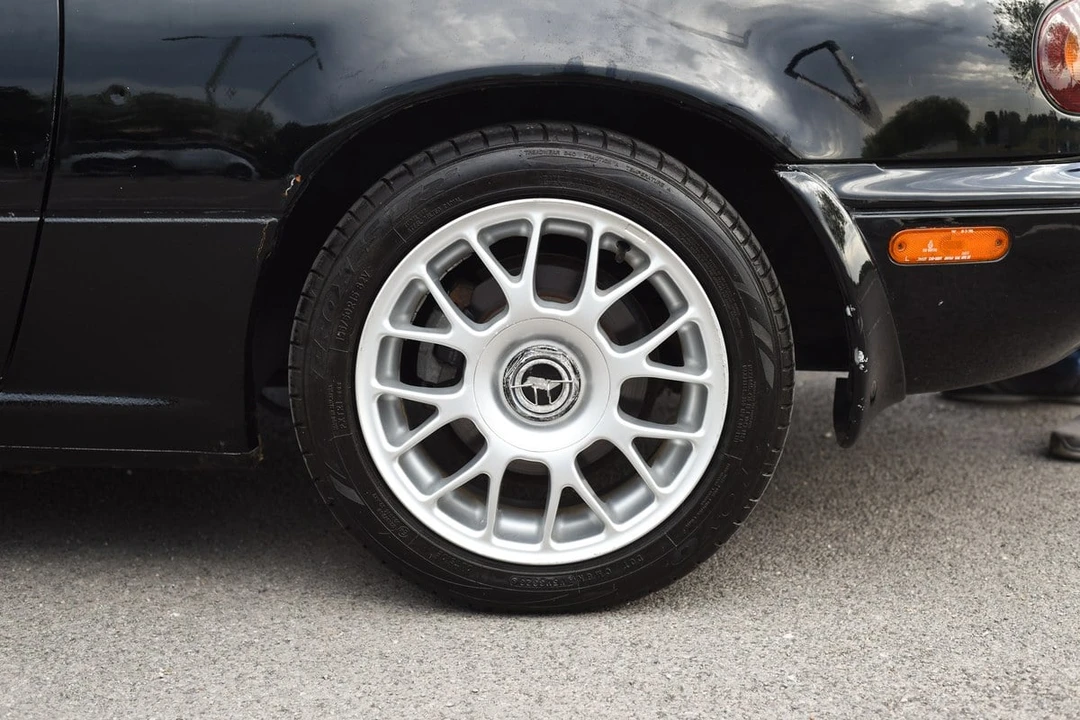 1994 Mazda NA MX-5 Miata - Image 26 of 30