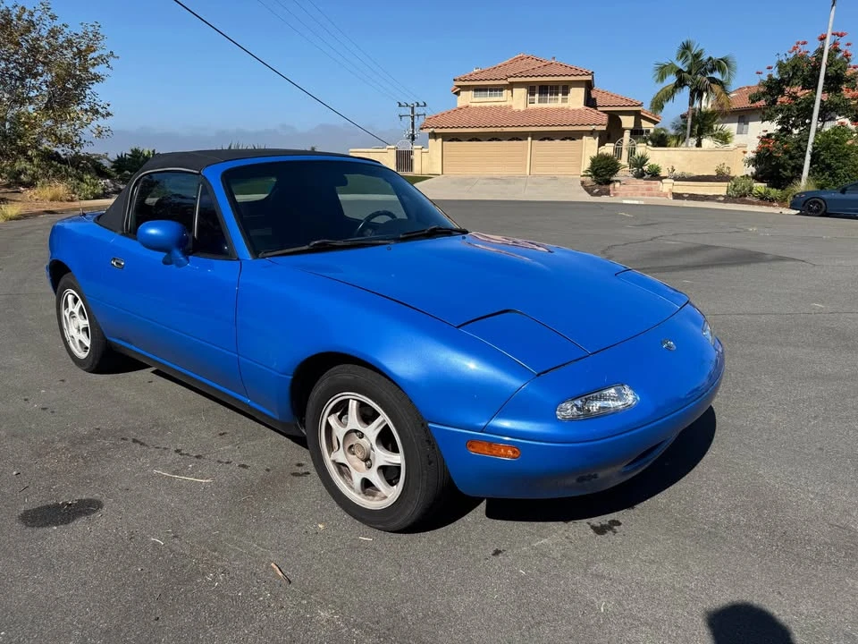 1994 Mazda NA MX-5 Miata - Image 2 of 11